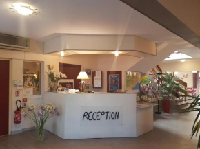  Hôtel Point Bleu  Фронтиньян